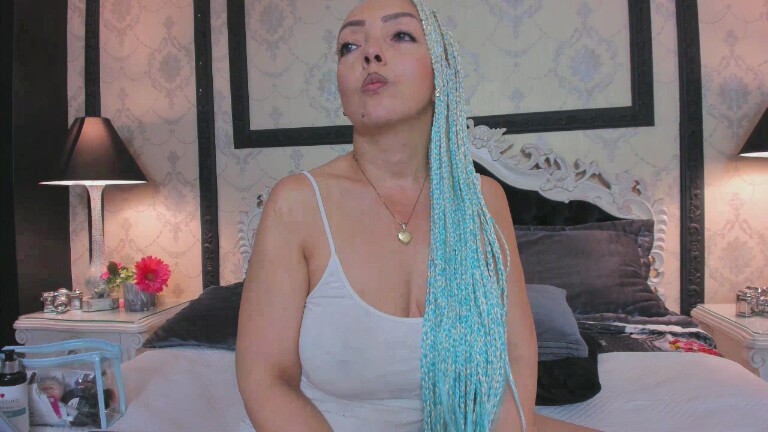 MadisonBecker's Streamate show and profile