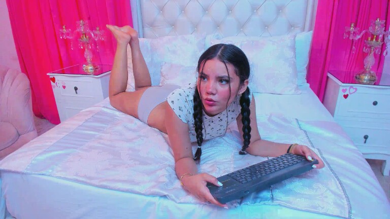 AlaskaRoss's Streamate show and profile