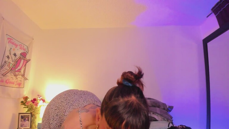 AlessaMoth's Streamate show and profile