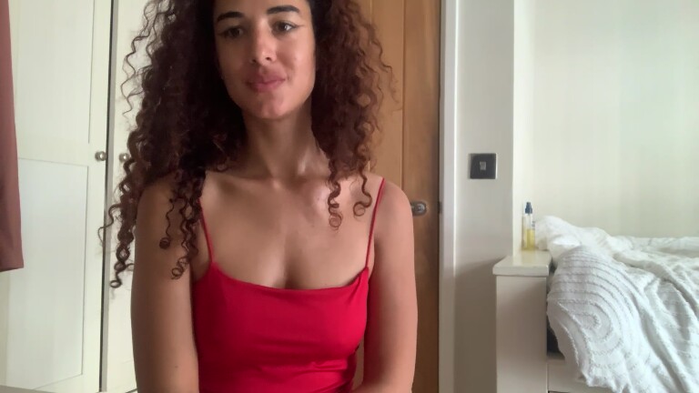 MissMilano_xo's Streamate show and profile