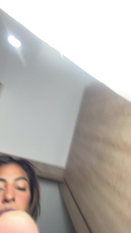 MiaCarther's Streamate show and profile