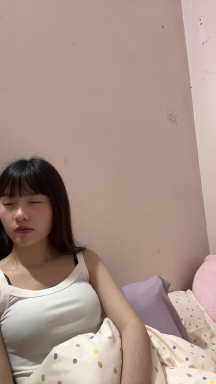 Helen018's Streamate show and profile