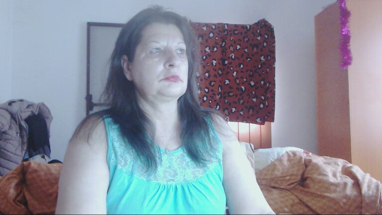 ExtasyMature's Streamate show and profile