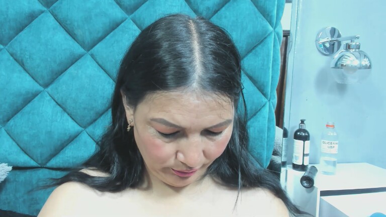 PENELOPELEWIS40's Streamate show and profile