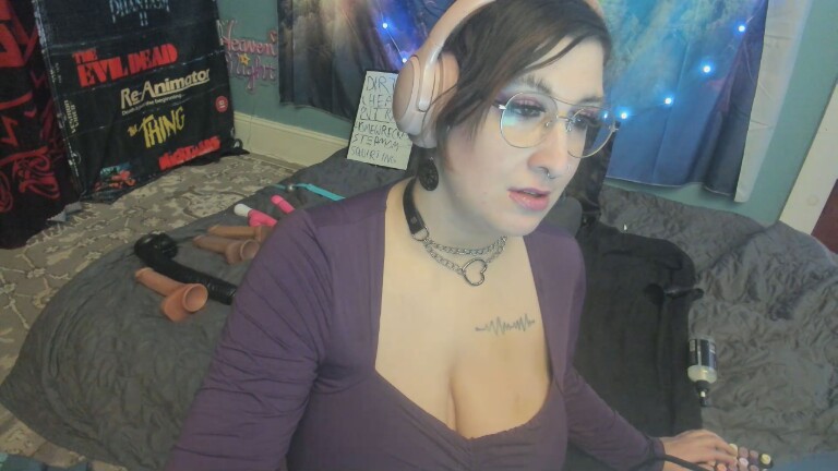 ShaeWednesday's Streamate show and profile