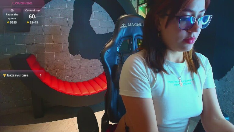 naughtynebulaa's Streamate show and profile