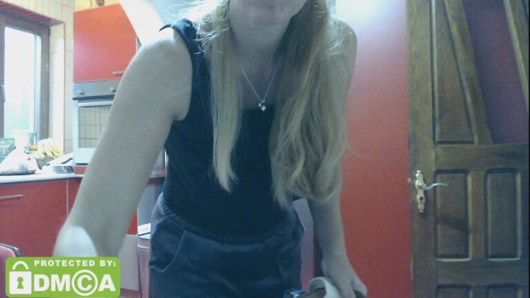 blondeangel_4u2's Streamate show and profile