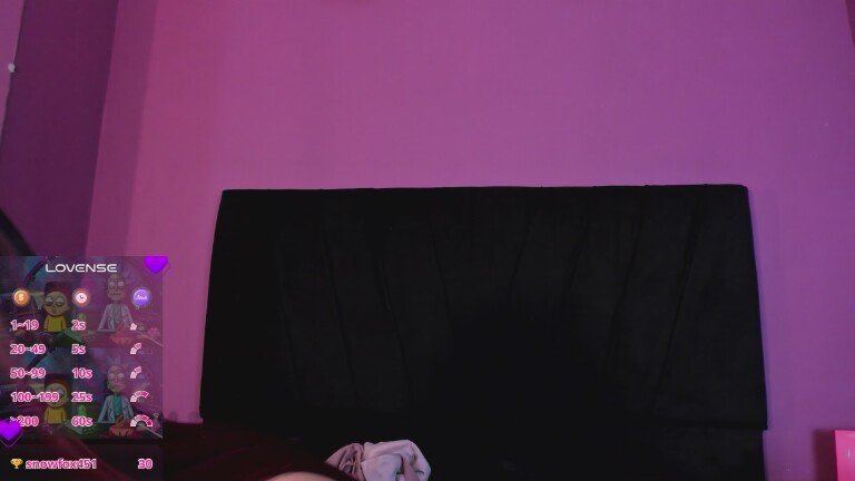 MaddyLeroy's Streamate show and profile