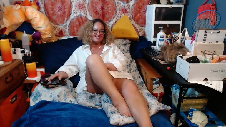 ClaudiaMidwestWife's Streamate show and profile