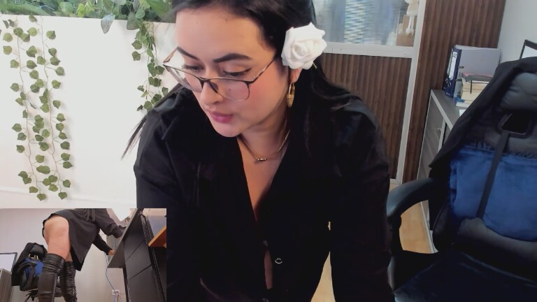 Amber_Gattes's Streamate show and profile