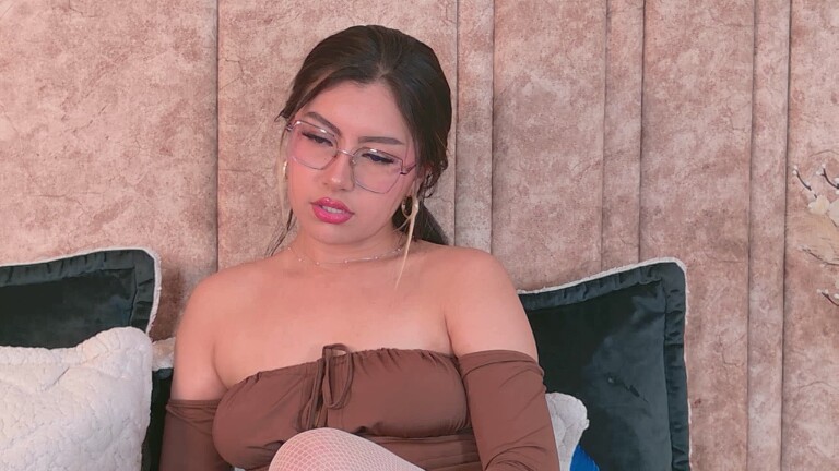 IsaRose's Streamate show and profile