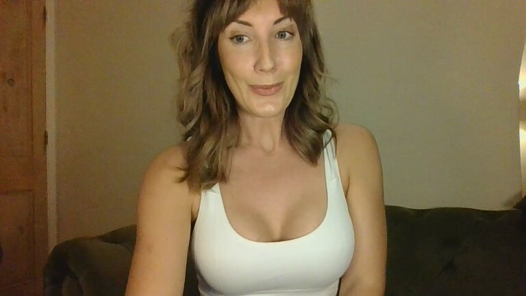 JoanieOakley21's Streamate show and profile