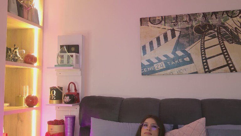 ChloeWil's Streamate show and profile