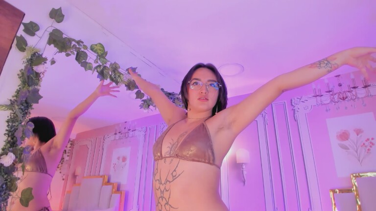 NaraSuarez's Streamate show and profile