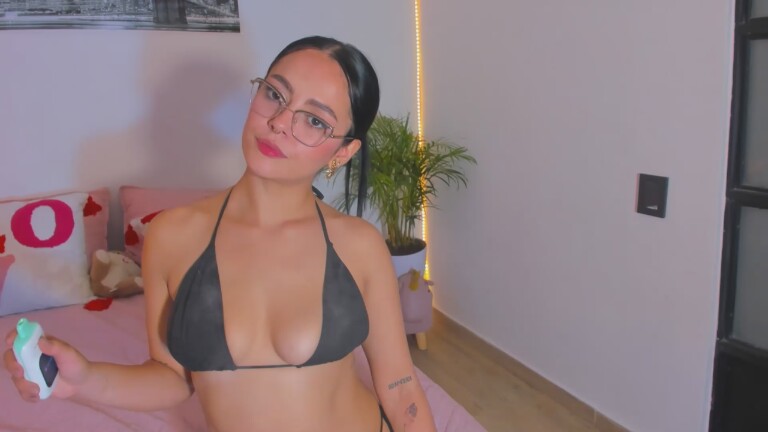 Aria_Greyy's Streamate show and profile