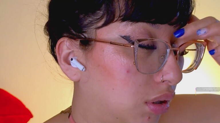 piaf_cute's Streamate show and profile