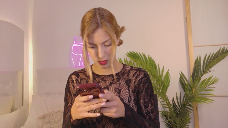 AmeAlcaraz's Streamate show and profile