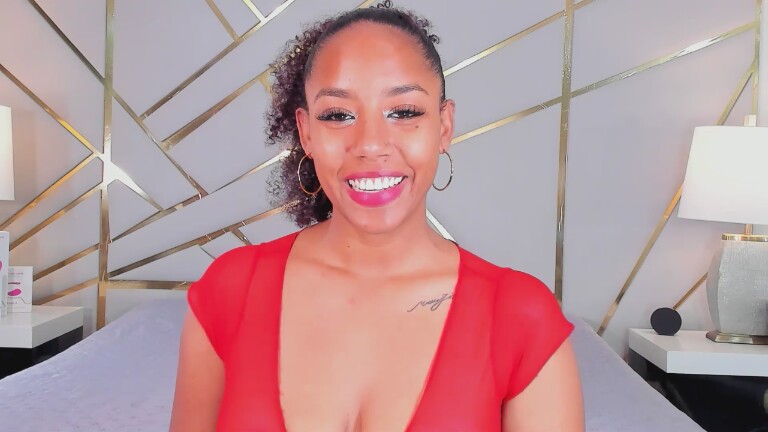 KiraHill's Streamate show and profile