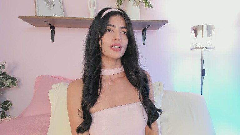 SaraFernandez's Streamate show and profile