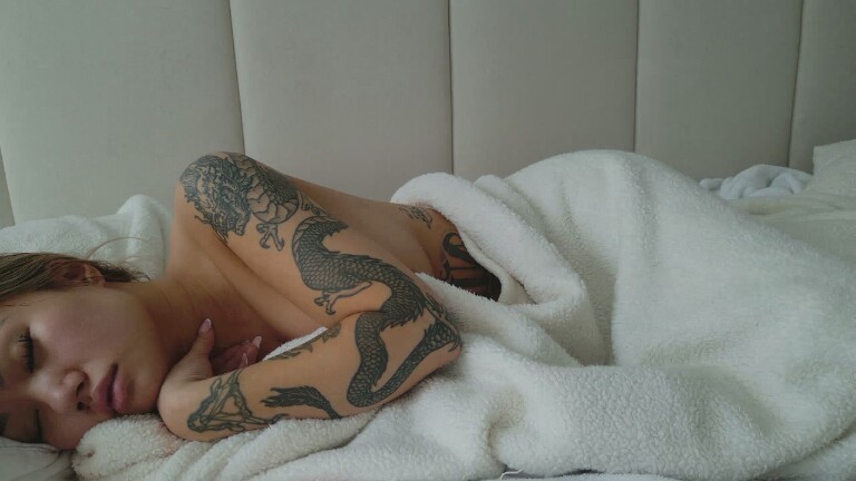 KehlaniKieu's Streamate show and profile