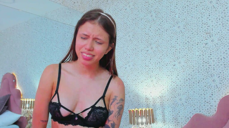 AriadnaOwenss's Streamate show and profile