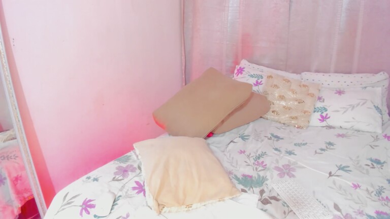 Peachy_hot's Streamate show and profile