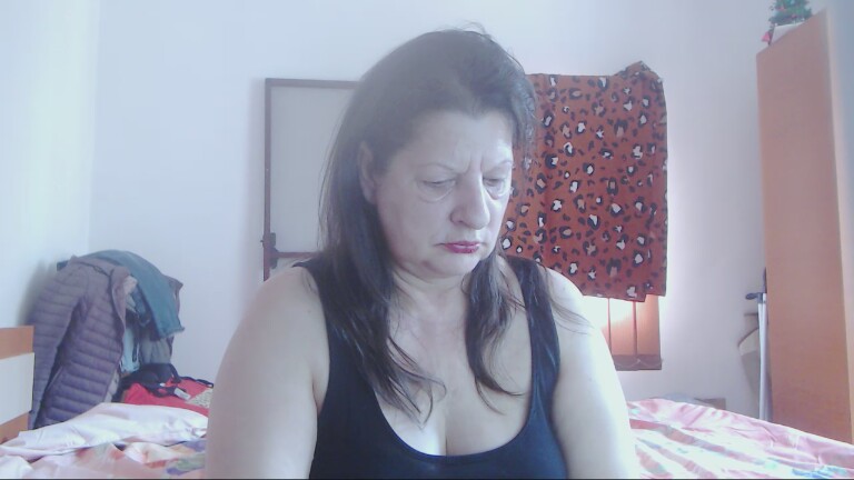 ExtasyMature's Streamate show and profile