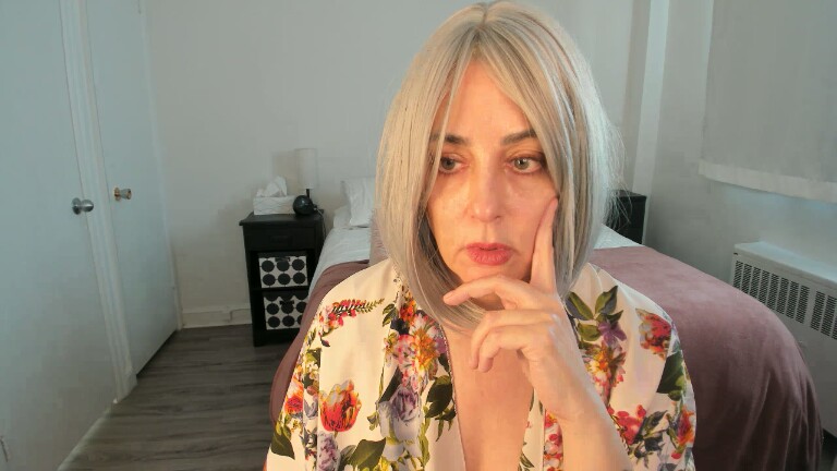 TheRealSeska's Streamate show and profile