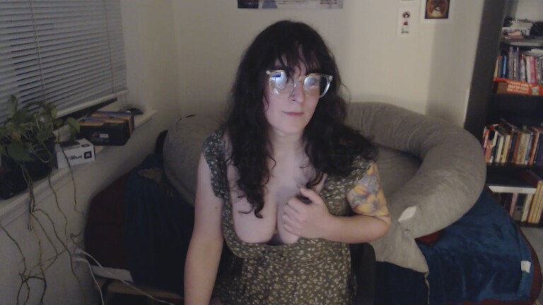 AdaraStray's Streamate show and profile