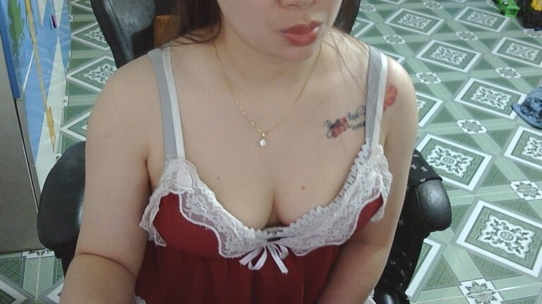 Lalulu69's Streamate show and profile