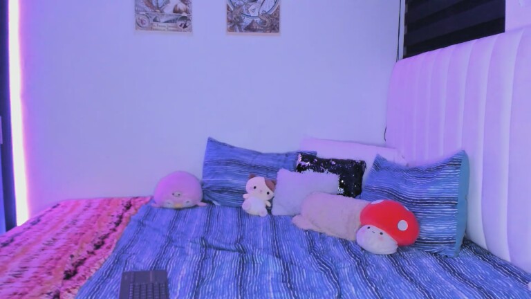 Aly_Brownn's Streamate show and profile