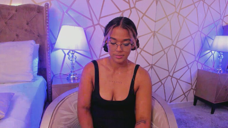 SaschaFit's Streamate show and profile