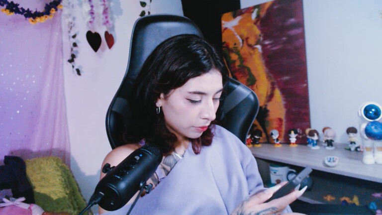 Jaade18's Streamate show and profile