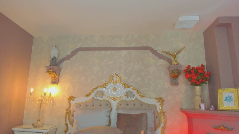 ZuzanHoll's Streamate show and profile