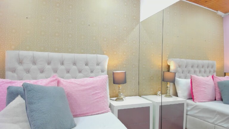 AnitaVega's Streamate show and profile