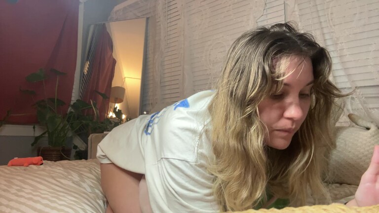 leoqueen1111's Streamate show and profile