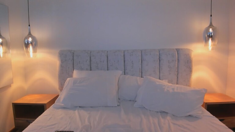 Tara_Moon's Streamate show and profile