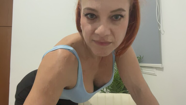 ThickFitChick's Streamate show and profile