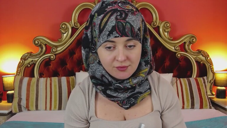 ANNALYAx's Streamate show and profile