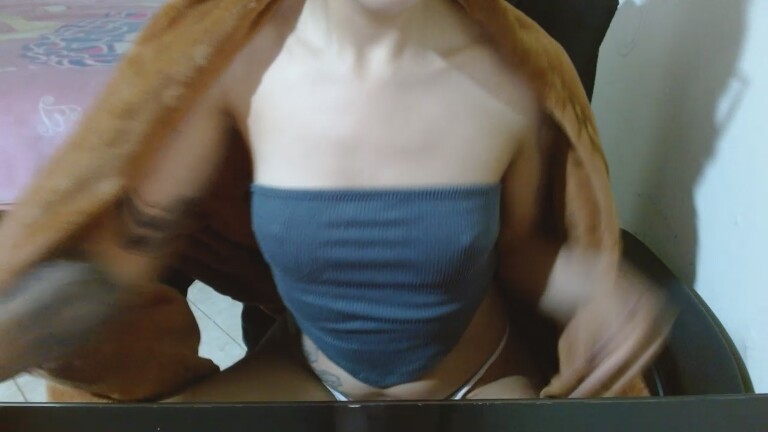 Lolaa888's Streamate show and profile