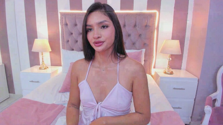 AuraClark's Streamate show and profile