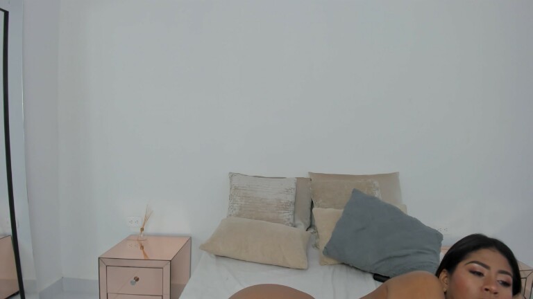 EmmaClayton's Streamate show and profile