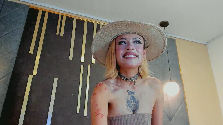 Vennuschevalier's Streamate show and profile