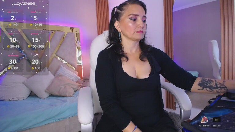 Alexxa_Moon's Streamate show and profile