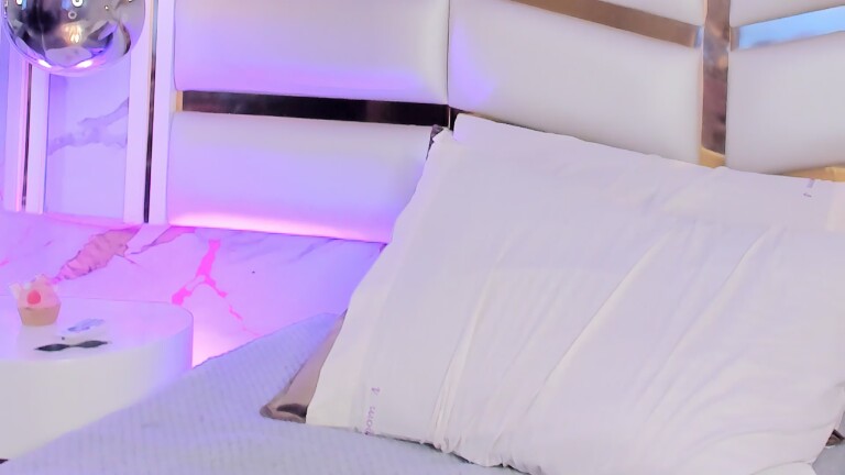 Annie_OK's Streamate show and profile