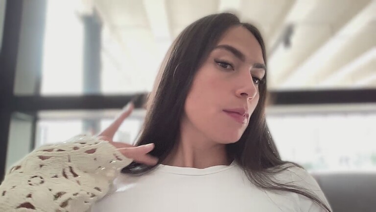 Bellasmmith's Streamate show and profile