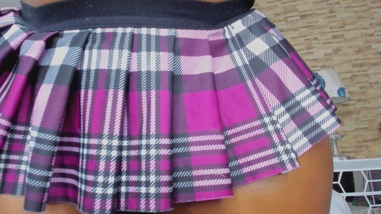 KarinaScandon's Streamate show and profile