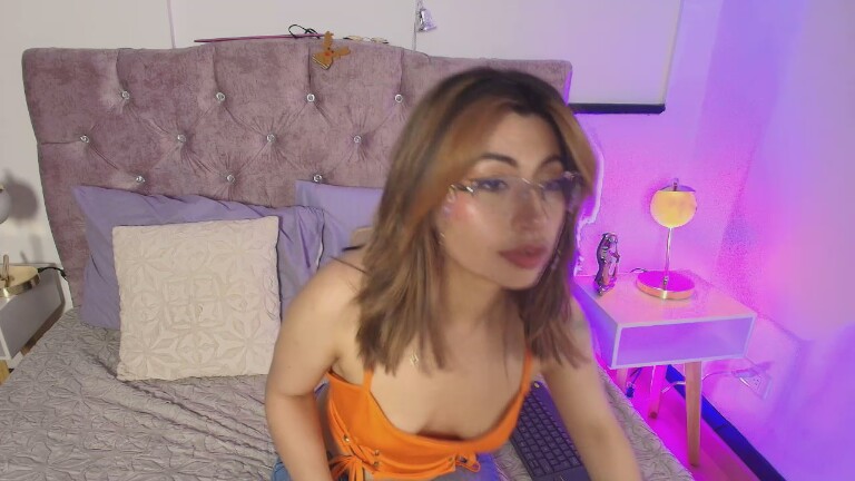 Selene_Leon's Streamate show and profile