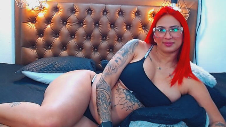 AngelicaRed021's Streamate show and profile