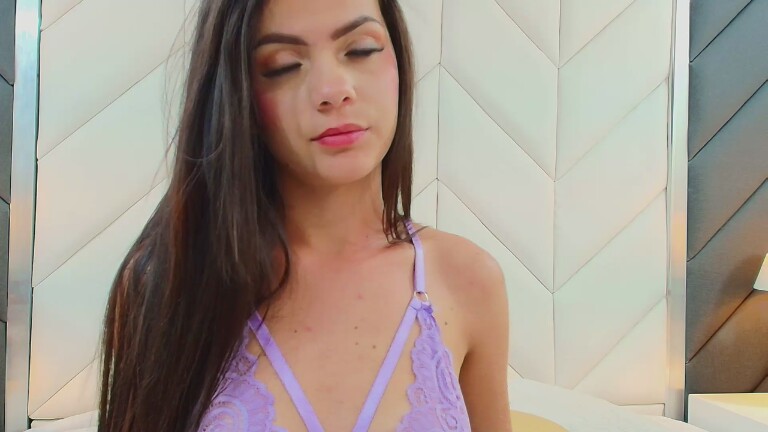 EmaMillers's Streamate show and profile